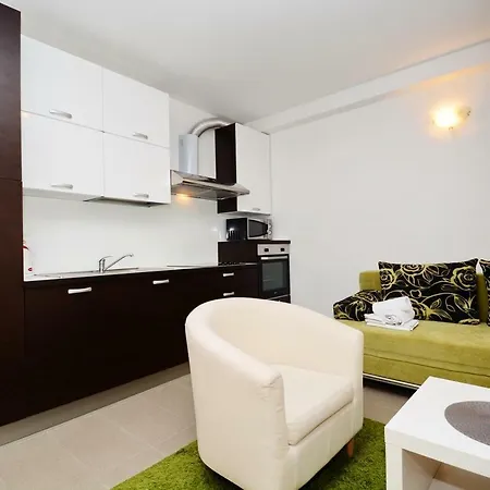 Appartamento With A Parking Space - Diklo, - 17335 Zara